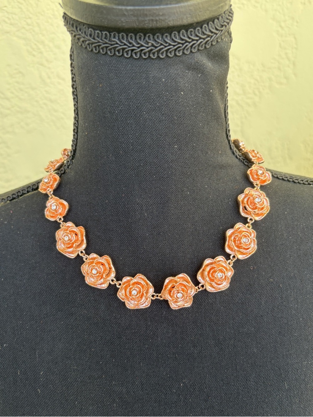 Charming Charlie Coral Rose-Link Necklace
